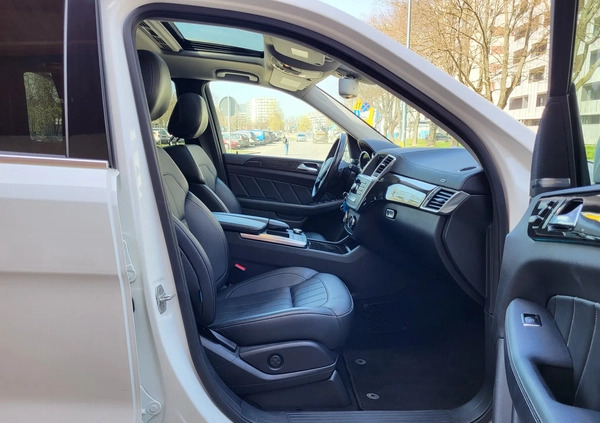 Mercedes-Benz GL cena 124900 przebieg: 51405, rok produkcji 2015 z Warszawa małe 781